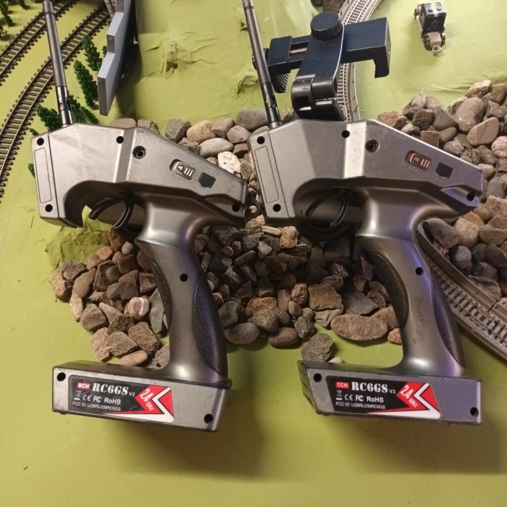 Side by side rear view of Radiolink RC6GS V3 and Radiolink RC6GS V2