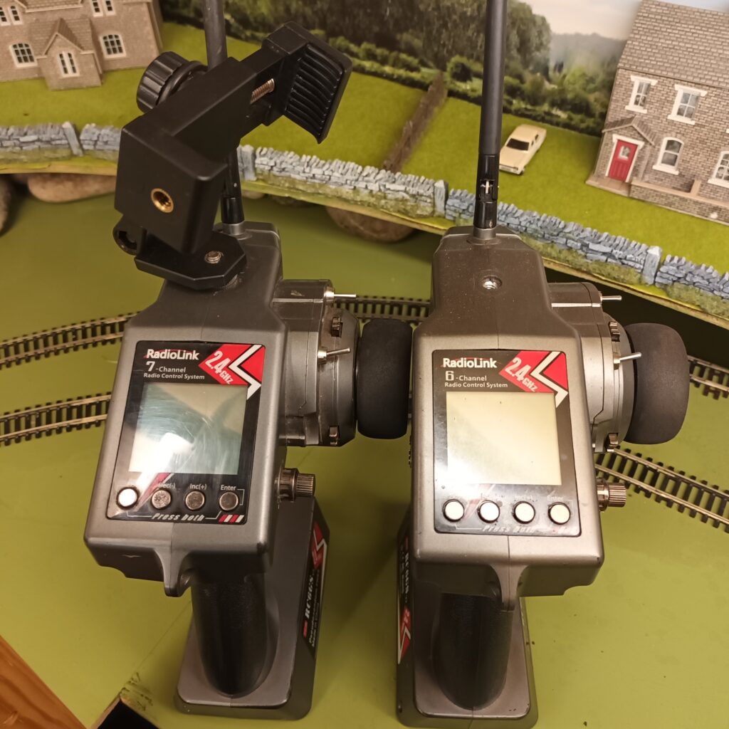 Side by side view of Radiolink RC6GS V3 and Radiolink RC6GS V2 stood up